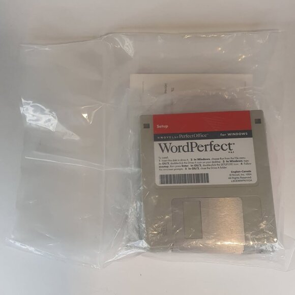 Factory Sealed Word Perfect for Windows Version 6.1 12 3.5" Floppy Disks - Picture 6 of 8
